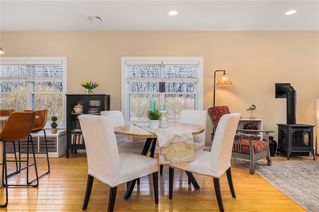 80 Spindrift Street Jamestown, RI 02835 - Photo 12 of 46