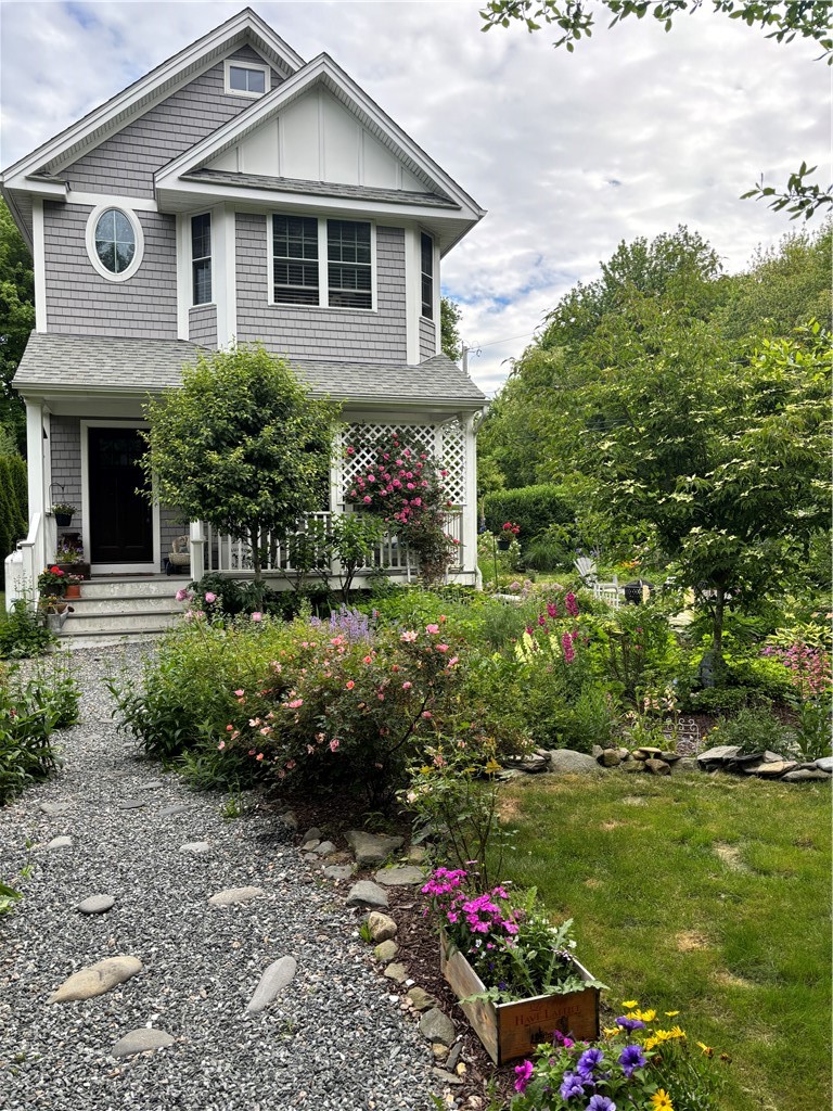 80 Spindrift Street Jamestown, RI 02835 - Photo 32 of 46