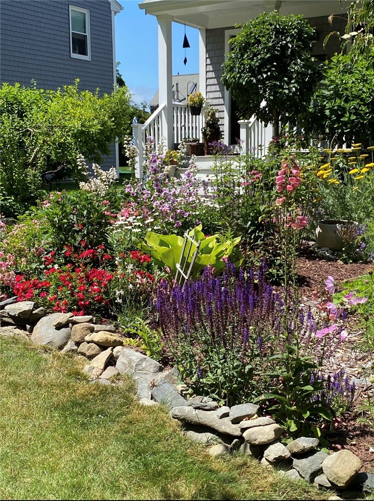 80 Spindrift Street Jamestown, RI 02835 - Photo 33 of 46 Summer gardens front entrance