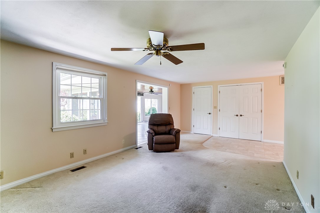 4909 Bonnie Road Kettering, OH 45440 - Photo 16 of 34