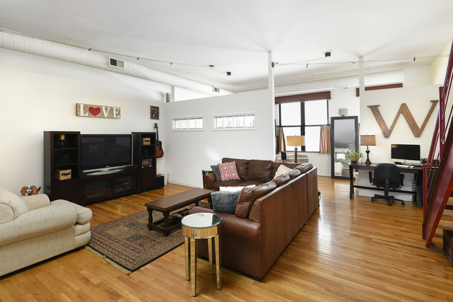 400 North Racine Avenue, Unit 208 Chicago, IL 60642 - Photo 3 of 12