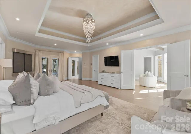 a view of entryway with a front door