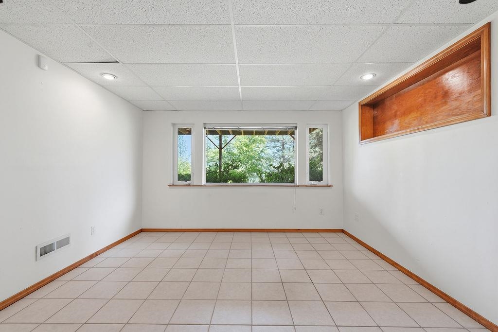 20607 North Market Road Colbert, WA 99005 - Photo 25 of 48