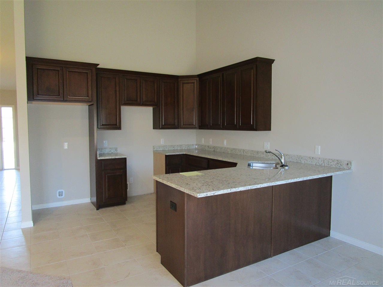 47408 Mariners New Baltimore, MI 48051 - Photo 3 of 15