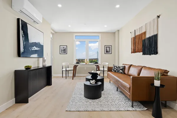 $864,000 | 26-15 4th Street, Unit 9B | Astoria