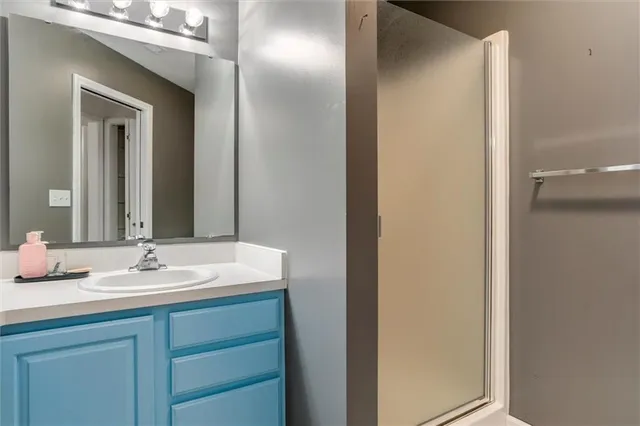 $640,000 | 2641 Greenwood Drive, Ottawa, KS 66067