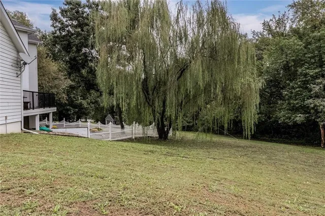 $640,000 | 2641 Greenwood Drive, Ottawa, KS 66067