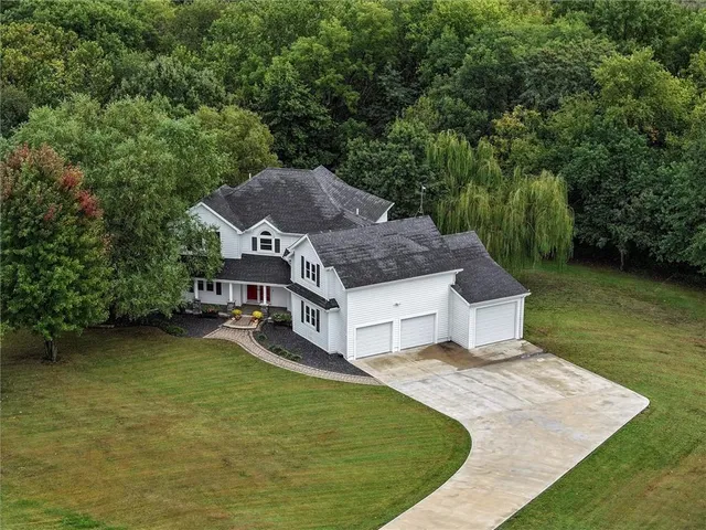$640,000 | 2641 Greenwood Drive, Ottawa, KS 66067