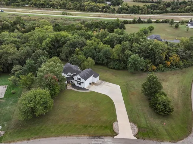 $640,000 | 2641 Greenwood Drive, Ottawa, KS 66067