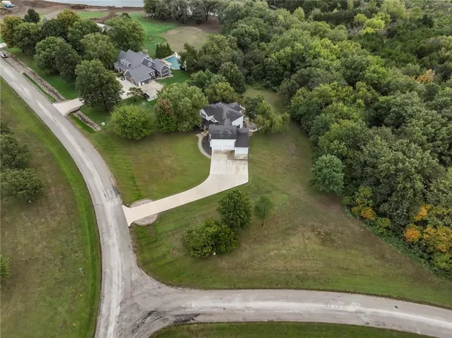$640,000 | 2641 Greenwood Drive, Ottawa, KS 66067
