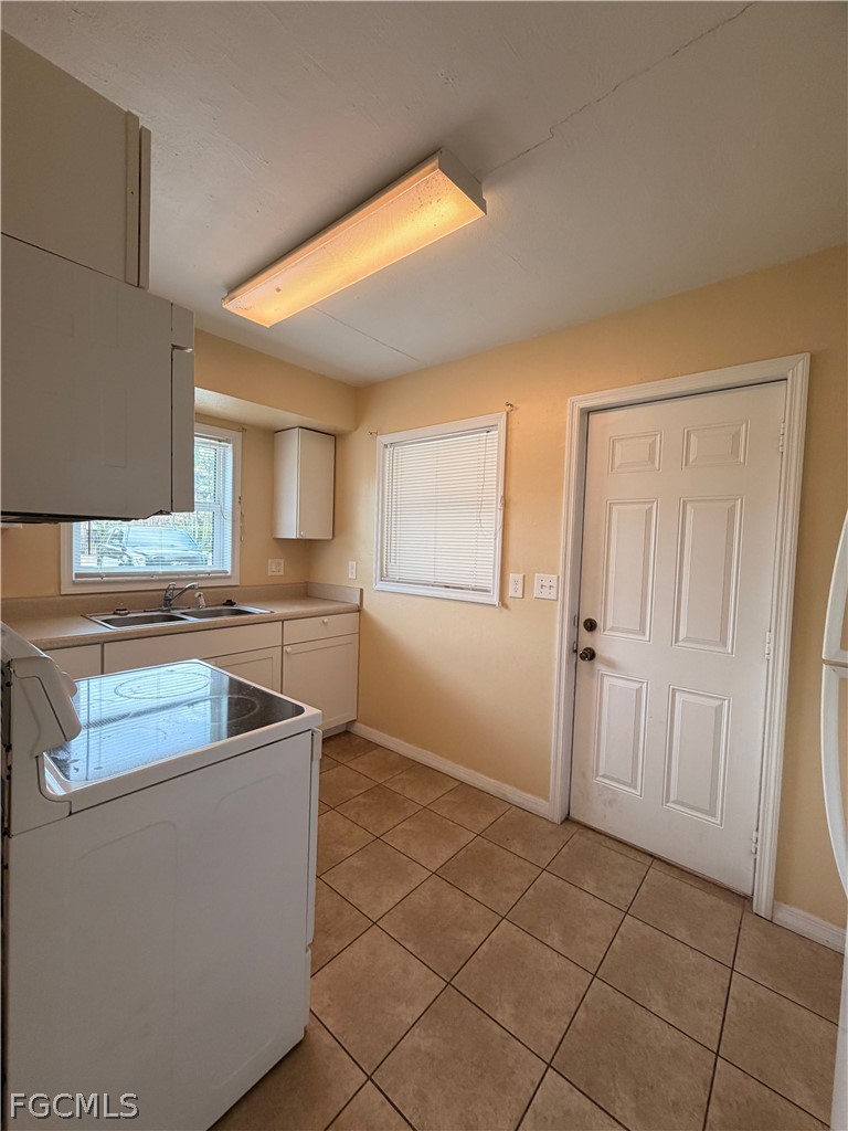 1906 Coronado Road Fort Myers, FL 33901 - Photo 5 of 16