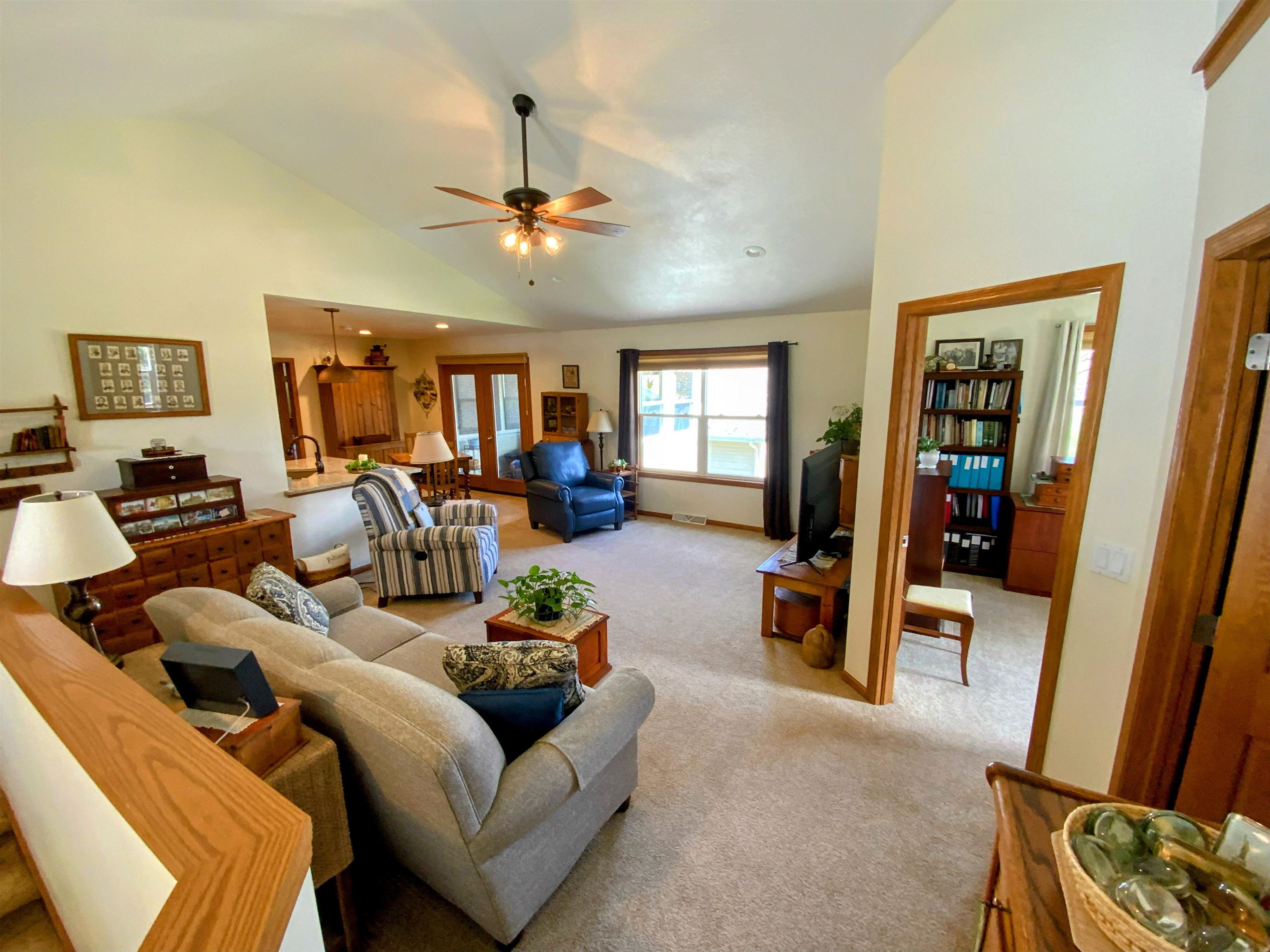 380 West Sunset Drive Milton, WI 53563 - Photo 3 of 32