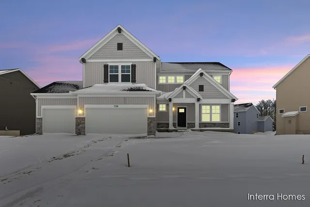 $569,900 | 7318 Graymoor Street Southeast, Caledonia, MI 49316