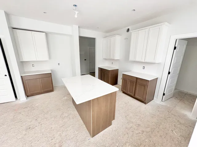 $574,900 | 7318 Graymoor Street Southeast, Caledonia, MI 49316