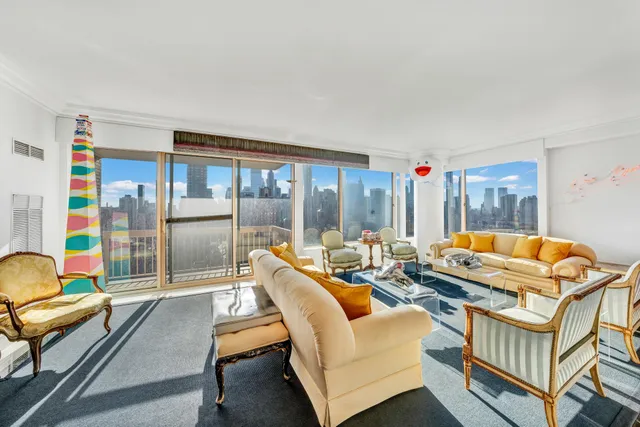 $3,800,000 | 200 East 69th Street, Unit 34C | Lenox Hill