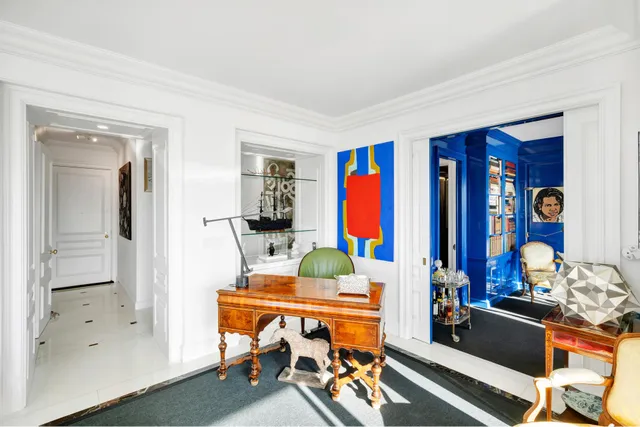 $3,800,000 | 200 East 69th Street, Unit 34C | Lenox Hill