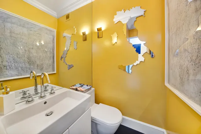 $3,800,000 | 200 East 69th Street, Unit 34C | Lenox Hill