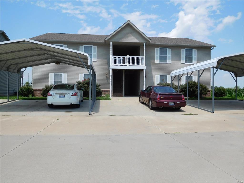 43 Colonial Manor, Unit D Highland, IL 62249 - Photo 1 of 26 Gallery Image 1