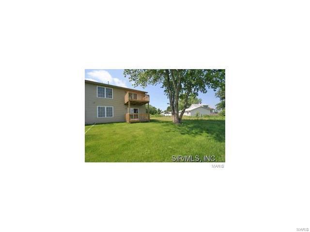 43 Colonial Manor, Unit D Highland, IL 62249 - Photo 24 of 26 Gallery Image 24