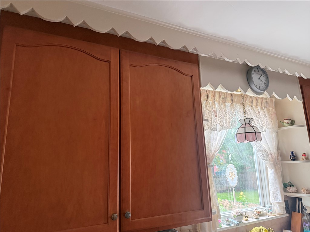 404 Selye Terrace Rochester, NY 14613 - Photo 10 of 13 Gallery Image 10