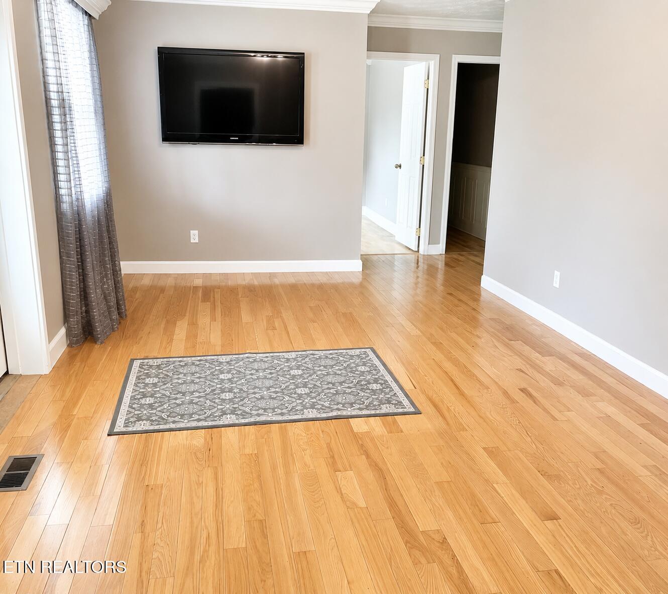125 Parliament Road Harrogate, TN 37752 - Photo 3 of 57 1EE2B411-A758-4711-B0CF-1B381E0CB607