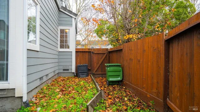 $634,000 | 813 Chardonnay Circle, Petaluma, CA 94954