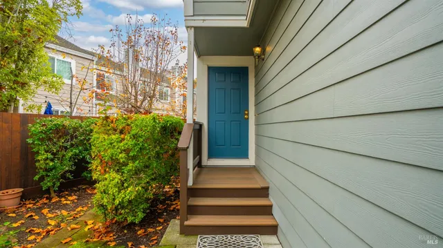 $634,000 | 813 Chardonnay Circle, Petaluma, CA 94954