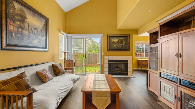 $634,000 | 813 Chardonnay Circle, Petaluma, CA 94954