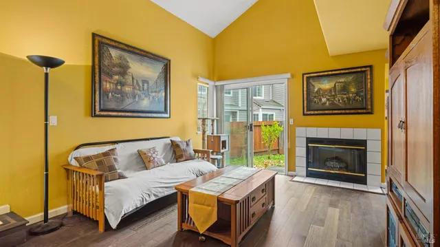 $634,000 | 813 Chardonnay Circle, Petaluma, CA 94954