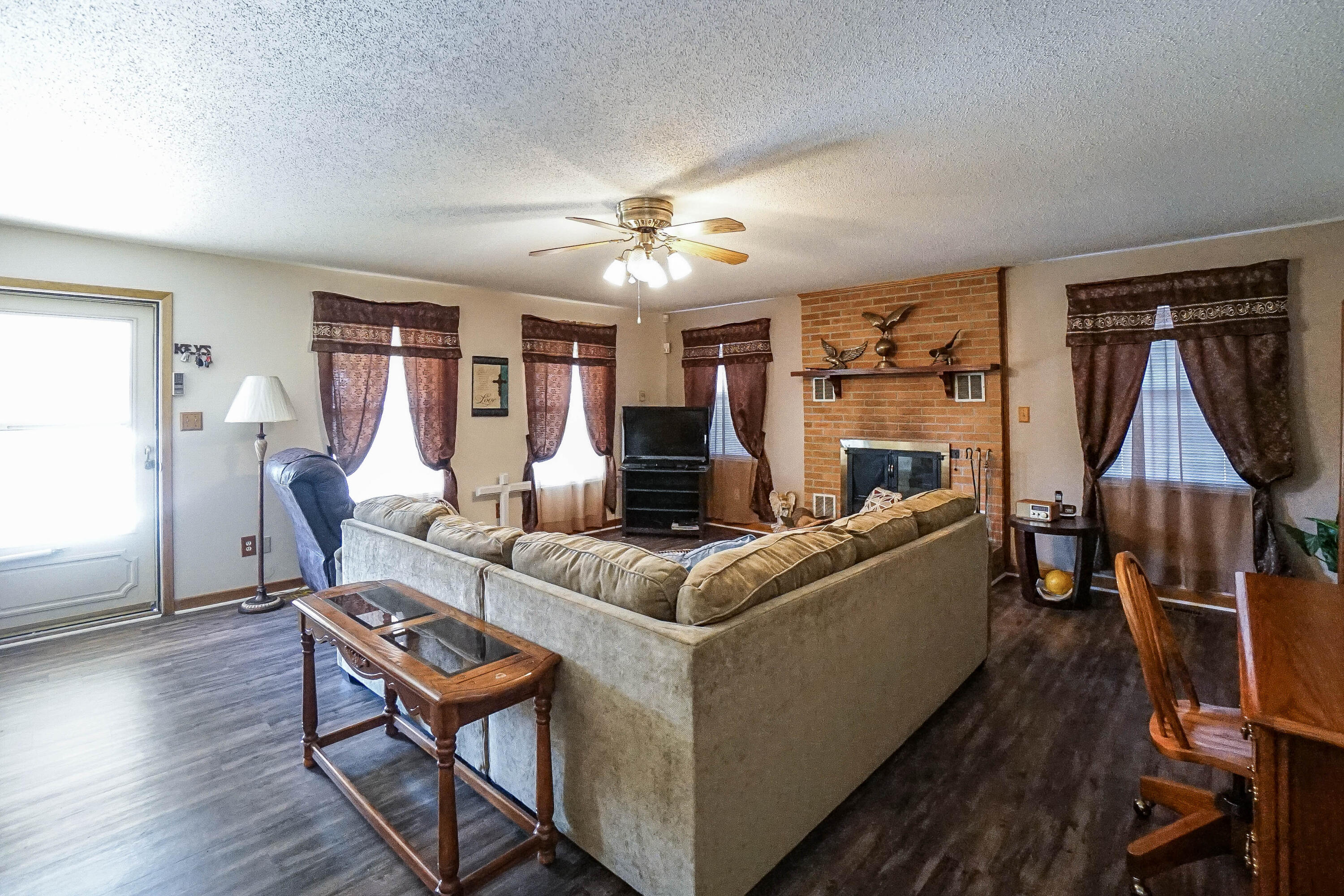 219 Merritt Road Maryville, TN 37804 - Photo 5 of 39 DSC02770