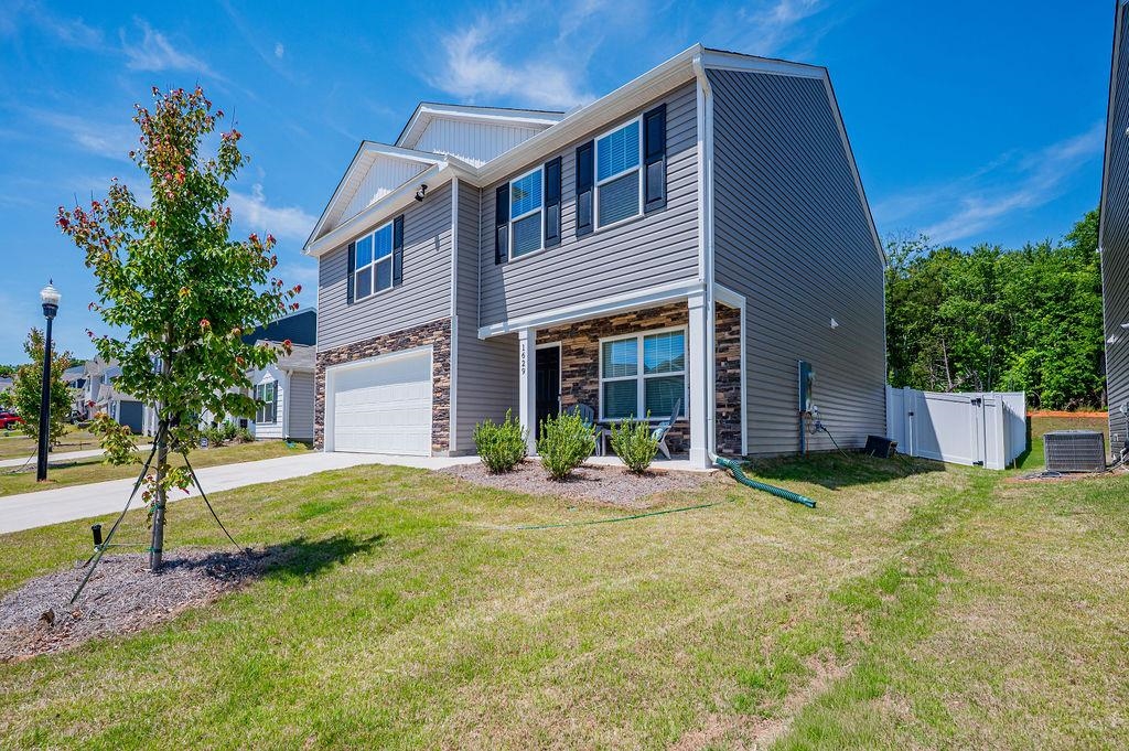 1629 Martingale Way Moore, SC 29369 - Photo 3 of 43