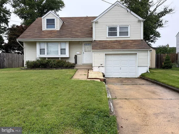 $425,000 | 16 Wickom Avenue, Hamilton, NJ 08690