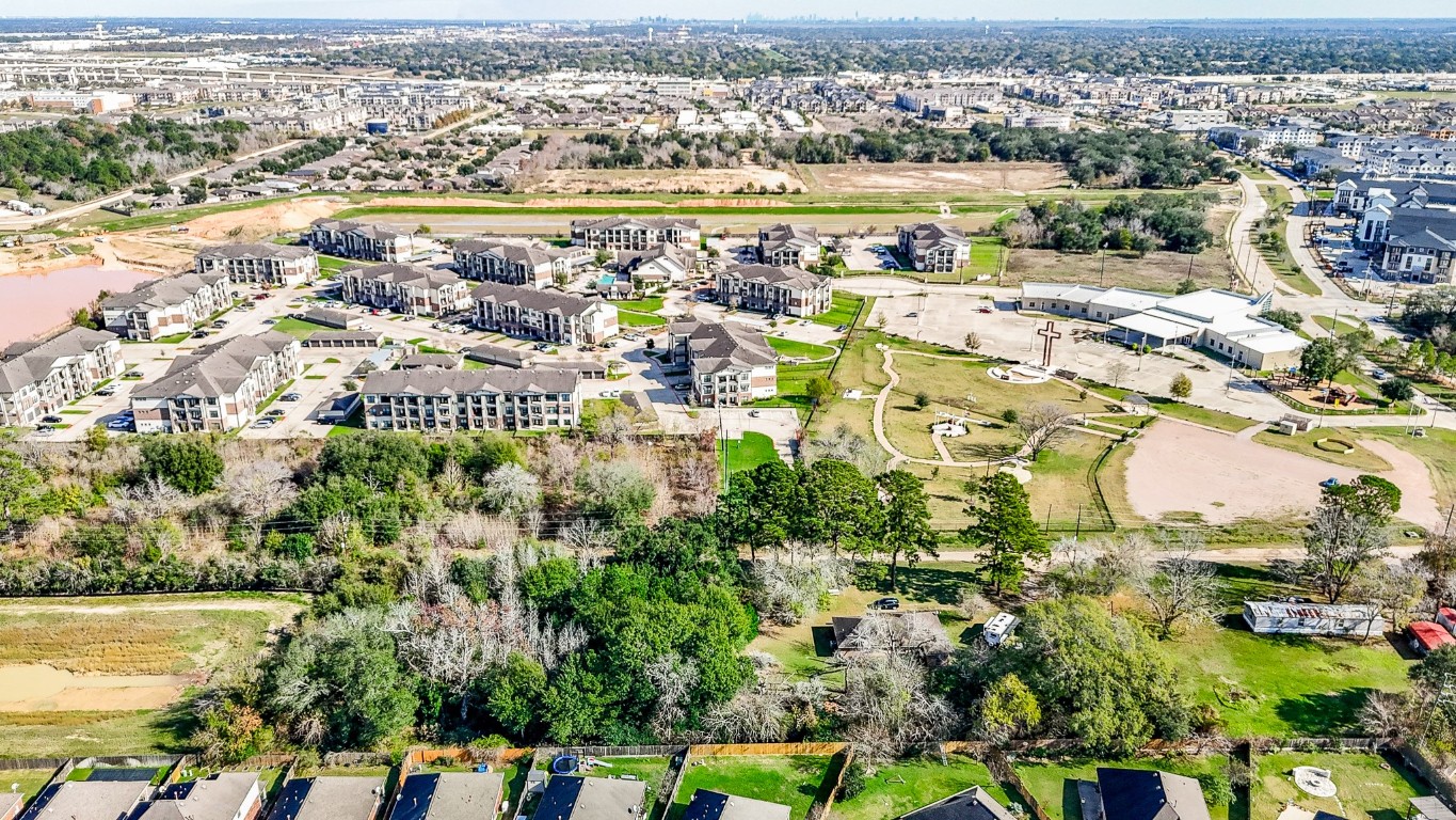 1021-1033 Roesner Road Katy, TX 77494 - Photo 27 of 29 a view of a city