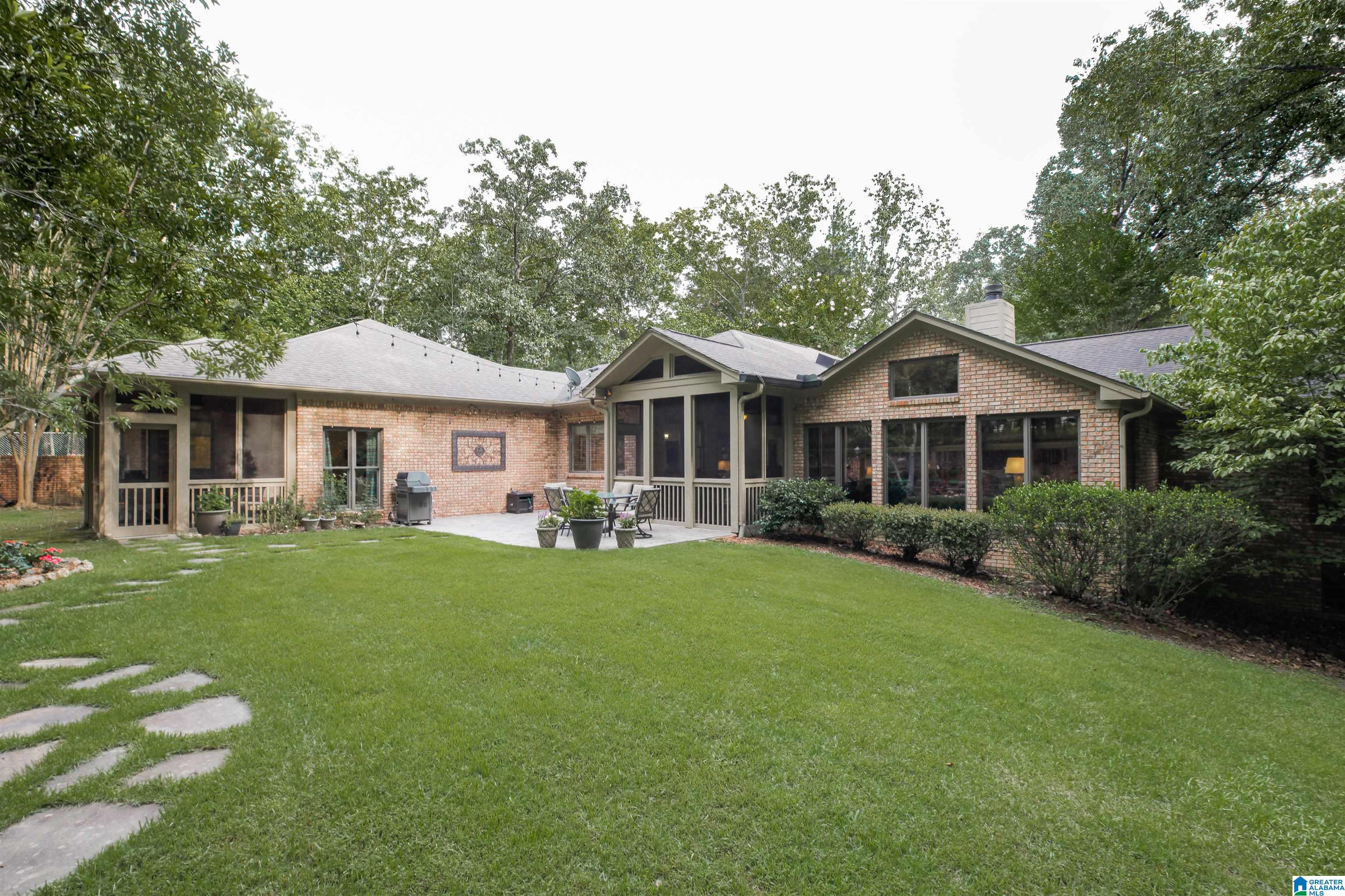 129 Willow Ridge Lane Pelham, AL 35124 - Photo 2 of 43