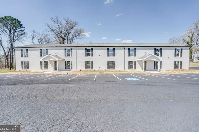 $1,195 | 405 Tallapoosa Street, Unit 4, Bremen, GA 30110