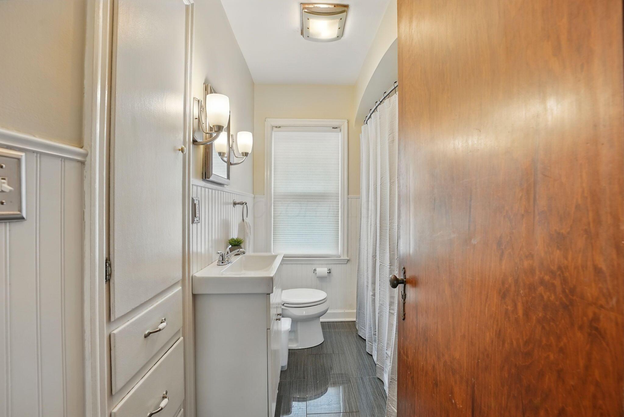 604 Richards Road Columbus, OH 43214 - Photo 13 of 23 11-web-or-mls-604-richards-rd