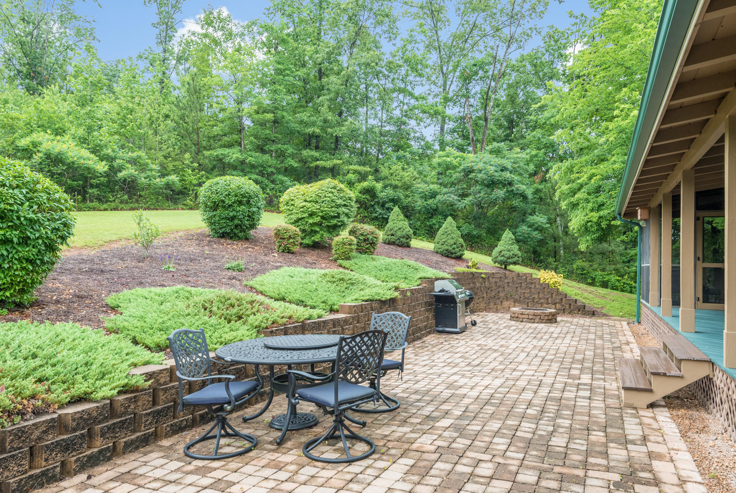 4425 McDonald Road Apison, TN 37302 - Photo 29 of 37 Patio