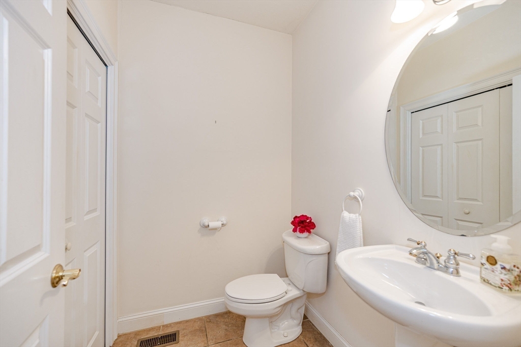 6 Highland Road, Unit 6 Westford, MA 01886 - Photo 11 of 42 Gallery Image 11