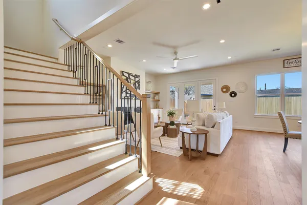 $999,000 | 1825 Huge Oaks Street, Houston, TX 77055