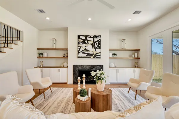 $999,000 | 1825 Huge Oaks Street, Houston, TX 77055