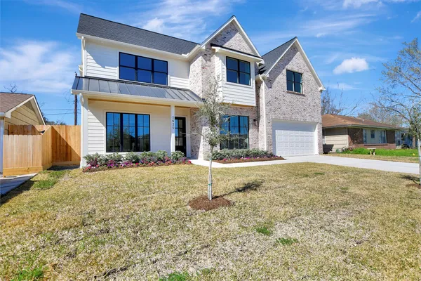 $999,000 | 1825 Huge Oaks Street, Houston, TX 77055