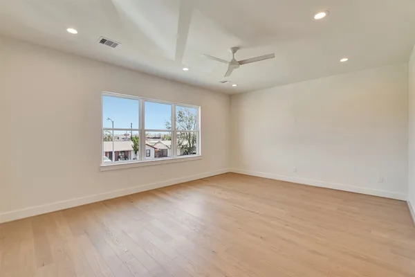 $999,000 | 1825 Huge Oaks Street, Houston, TX 77055