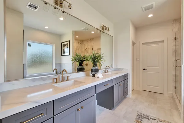 $999,000 | 1825 Huge Oaks Street, Houston, TX 77055