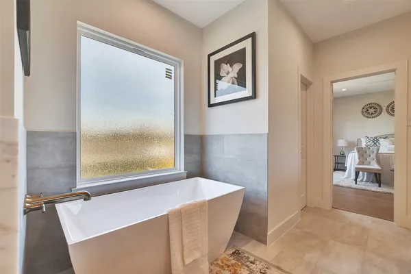 $999,000 | 1825 Huge Oaks Street, Houston, TX 77055