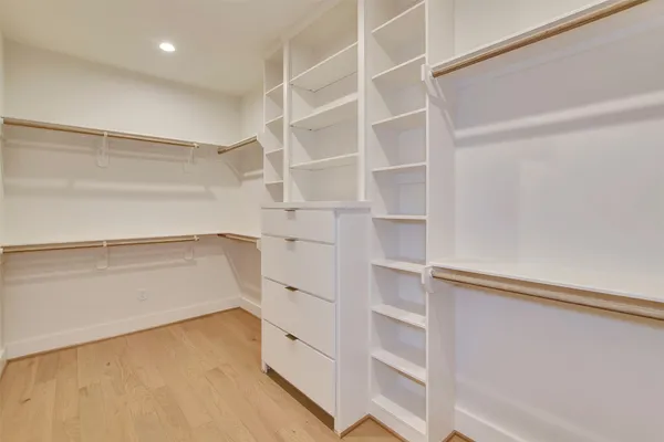 $999,000 | 1825 Huge Oaks Street, Houston, TX 77055