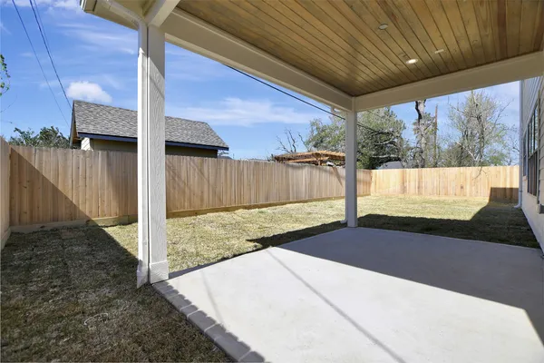 $999,000 | 1825 Huge Oaks Street, Houston, TX 77055