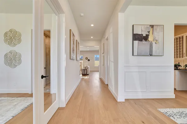 $999,000 | 1825 Huge Oaks Street, Houston, TX 77055