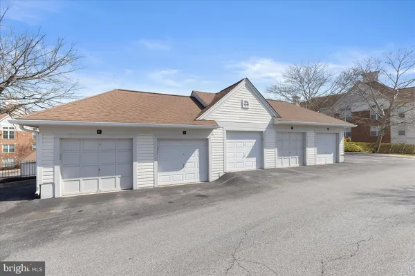 $319,900 | 3555 Floating Leaf Lane, Unit C201, Laurel, MD 20724
