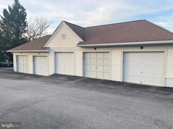 $319,900 | 3555 Floating Leaf Lane, Unit C201, Laurel, MD 20724