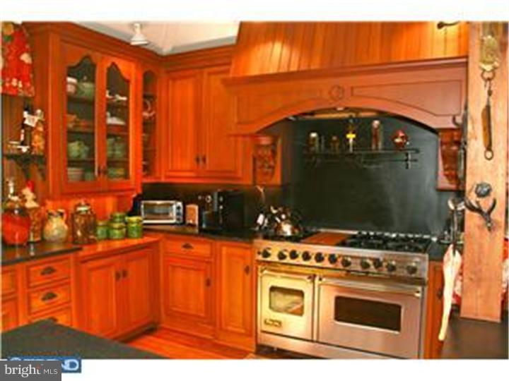 1322 Gypsy Hill Road Ambler, PA 19002 - Photo 6 of 23 Kitchen